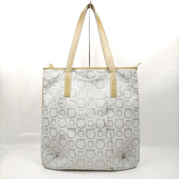 Salvatore Ferragamo Handbags - Salvatore Ferragamo Tote💥PRICE DROP💥